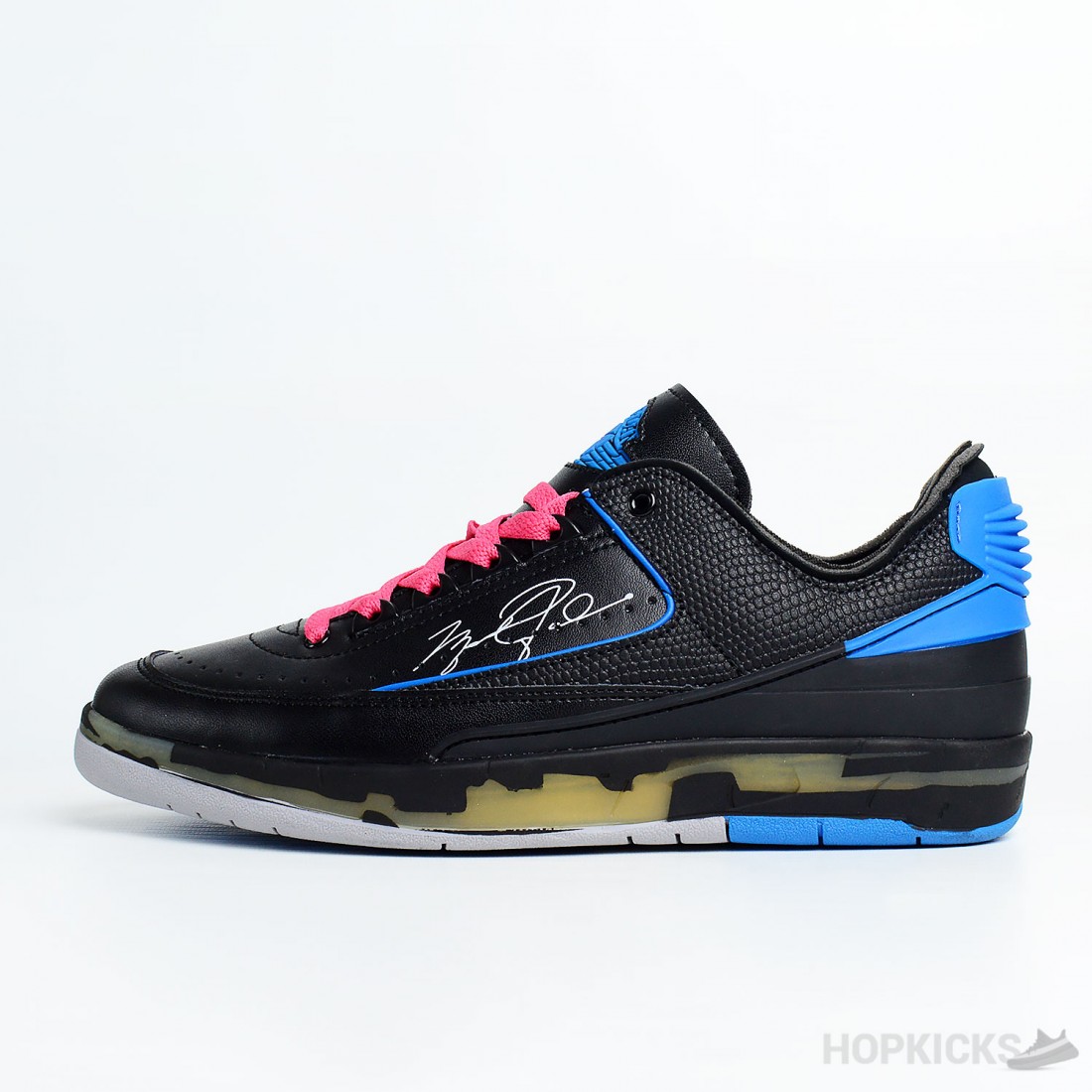 Black and outlet blue jordan 3s